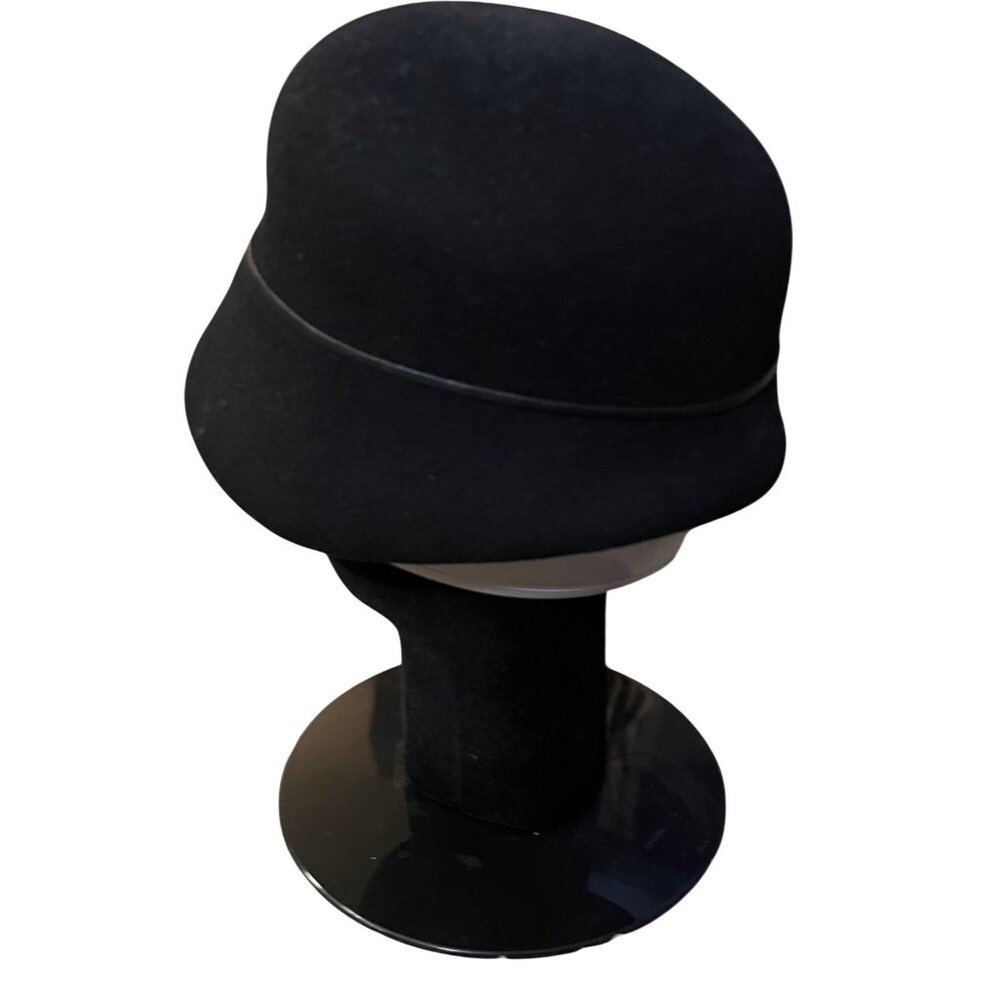 Vintage Ophelie Hats Black Wool Felt Cloche Feather Decoration Used and Box - Picture 10 of 16